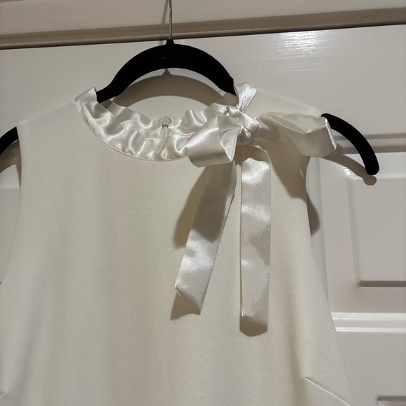 Betsey Johnson White bow ruffle dress - Picture 4 of 4